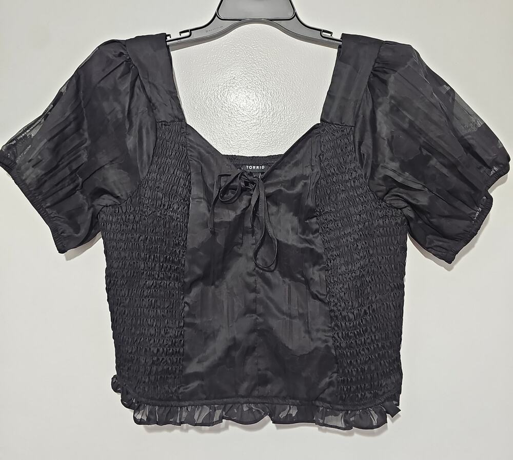 NWT Torrid Cotton Floral Smocked Crop Top Womens 1X 14/16 Black